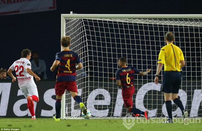 Gol düellosunu Barcelona kazandı