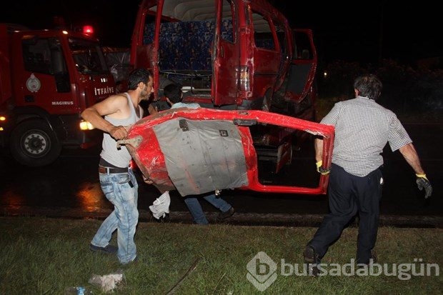 Nişan dönüşü kaza: 16 yaralı