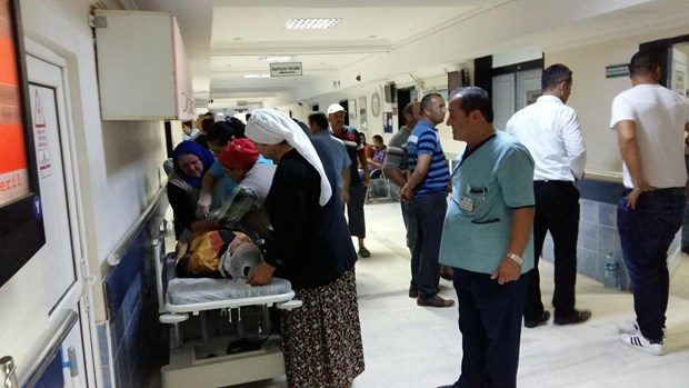 Nişan dönüşü kaza: 16 yaralı