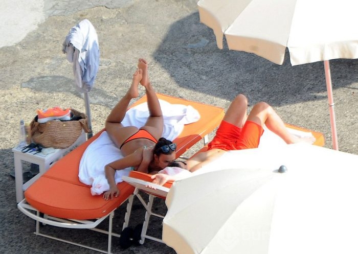 Irina Shayk yeni sevgilisiyle tatile çıktı.