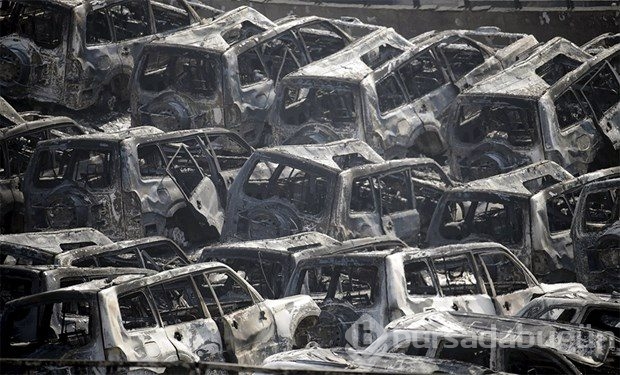 Çin'de patlama: 44 kişi öldü, yüzlerce araba kullanılmaz halde