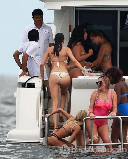 Kendal-Kylie Jenner kardeşler tatilde