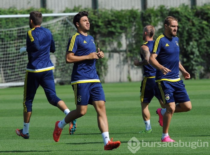 Ozan Tufan Fenerbahçe'de ilk antrenmanına çıktı
