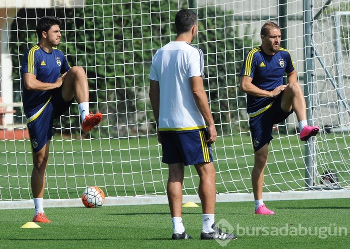 Ozan Tufan Fenerbahçe'de ilk antrenmanına çıktı