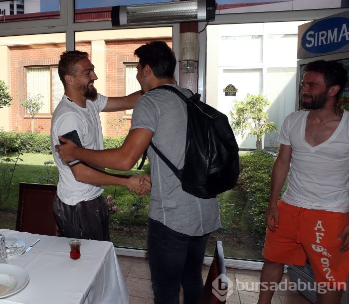 Ozan Tufan Fenerbahçe'de ilk antrenmanına çıktı