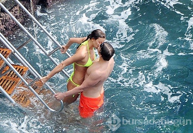 Bradley Cooper ve Irina Shayk rüya tatile devam ediyor