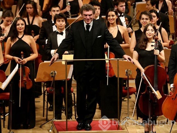 Türkiye Gençlik Filarmoni Orkestrası Berlin'de konser verdi