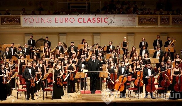 Türkiye Gençlik Filarmoni Orkestrası Berlin'de konser verdi