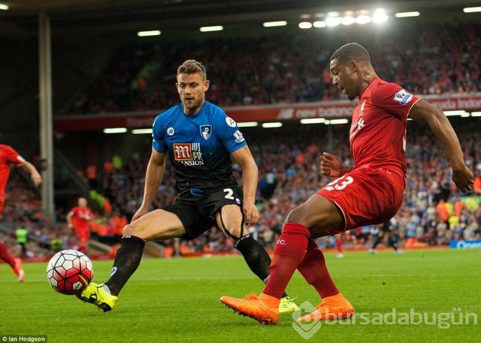 Liverpool'u Benteke sırtladı!