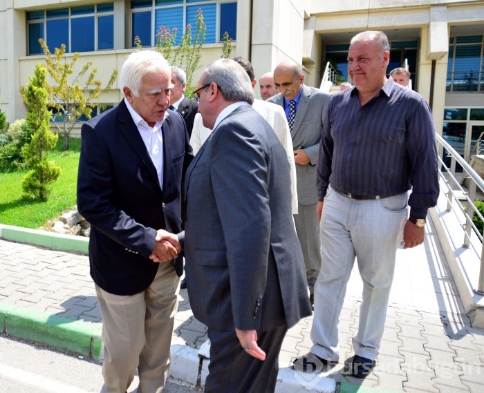 Vali Karaloğlu'ndan Divan kuruluna ziyaret