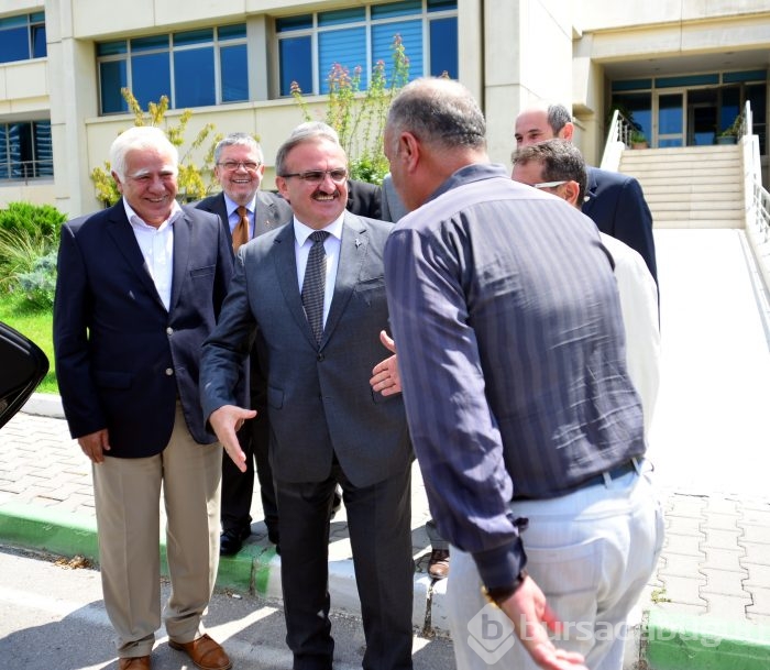 Vali Karaloğlu'ndan Divan kuruluna ziyaret
