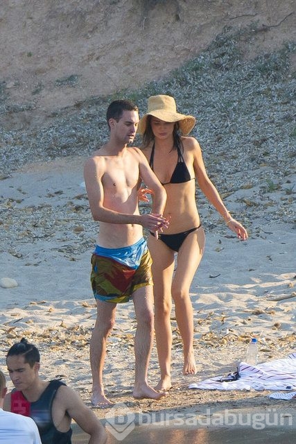 Miranda Kerr sevgilisi Evan SPİEGEL ile tatilde
