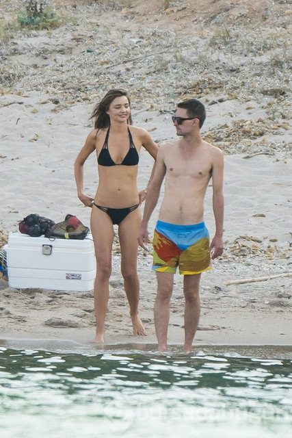Miranda Kerr sevgilisi Evan SPİEGEL ile tatilde