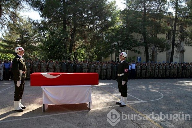 Şehit askerlere veda