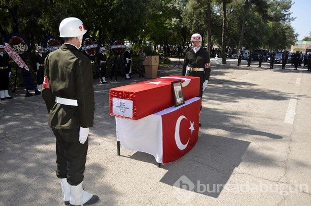Şehit askerlere veda