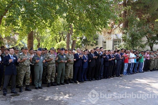 Şehit askerlere veda