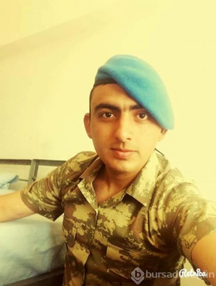 Şehit askerlerin evine ateş düştü