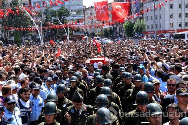 Şehit teğmen son yolculuğuna uğurlandı