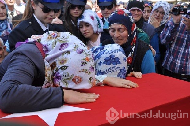 Şehit teğmen son yolculuğuna uğurlandı