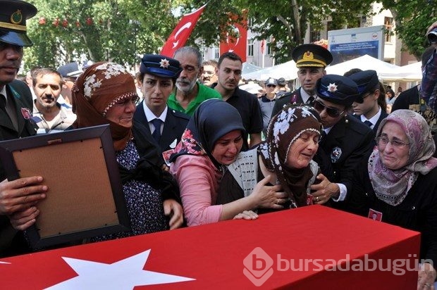 Şehit teğmen son yolculuğuna uğurlandı