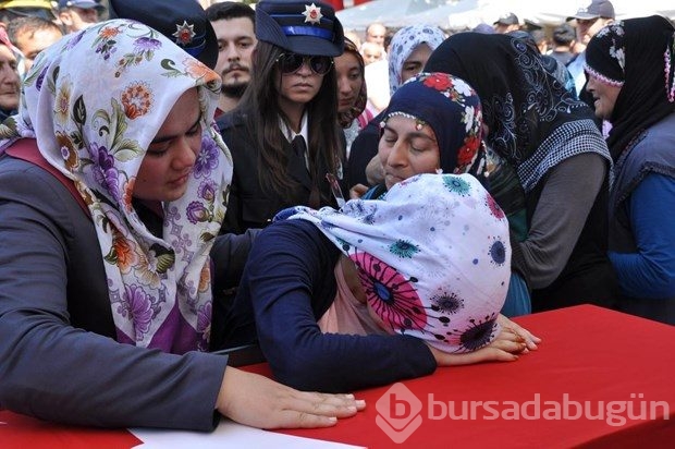Şehit teğmen son yolculuğuna uğurlandı