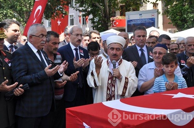 Şehit teğmen son yolculuğuna uğurlandı
