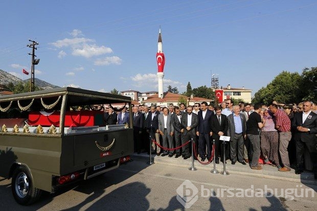 Türkiye şehitlerine ağladı