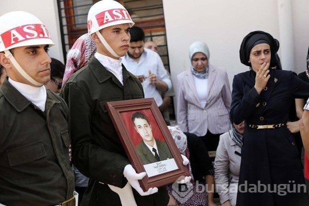 Türkiye şehitlerine ağladı