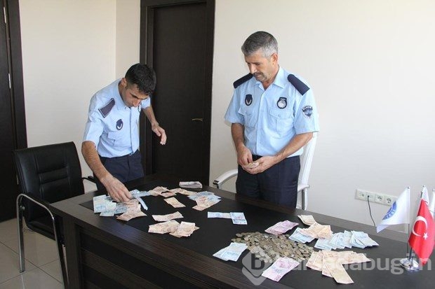 Dilencinin üzerinden çıkan para şaşırttı