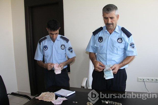 Dilencinin üzerinden çıkan para şaşırttı