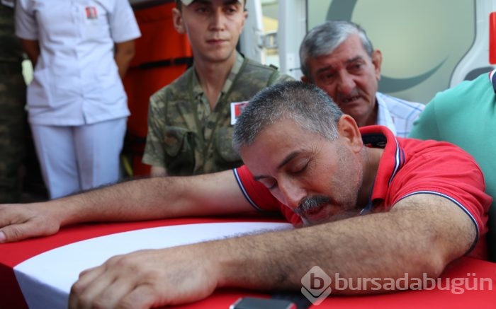 Bursa'daki şehit cenazesinden söze gerek bırakmayan anlar!