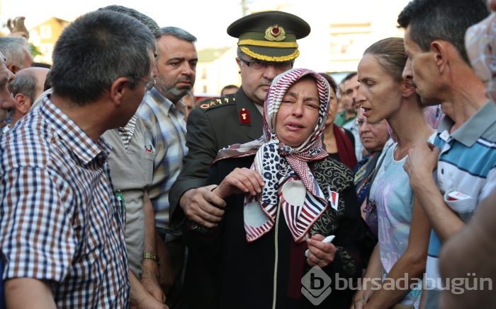 Bursa'daki şehit cenazesinden söze gerek bırakmayan anlar!