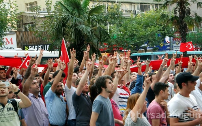 Bursa'daki şehit cenazesinden söze gerek bırakmayan anlar!