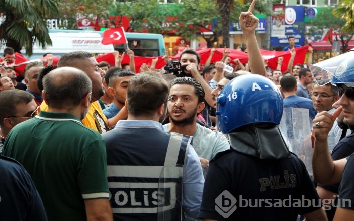 Bursa'daki şehit cenazesinden söze gerek bırakmayan anlar!