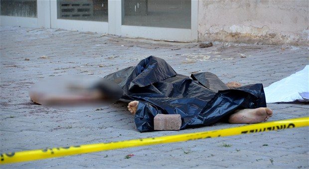 Şizofreni hastası 8. kattan atladı