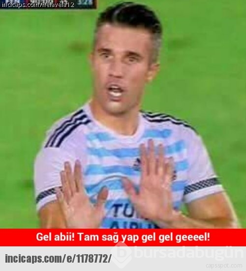 Van Persie attı, capsler patladı