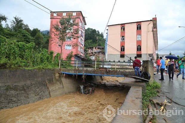 Rize'de şiddetli yağış