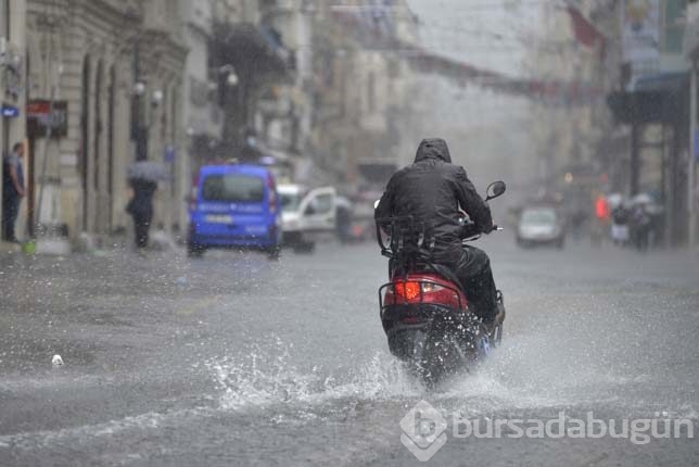 İstanbul yağmura böyle yakalandı