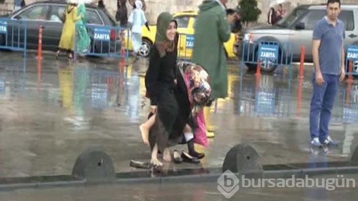 İstanbul yağmura böyle yakalandı
