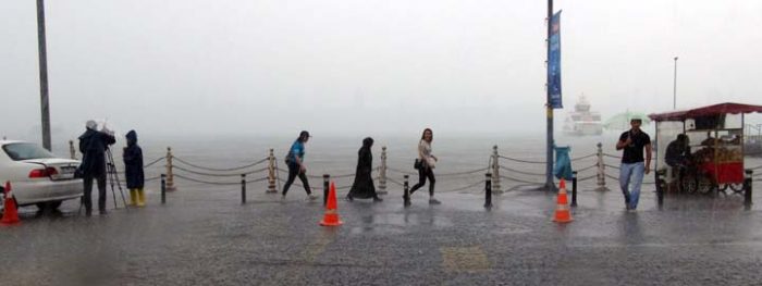 İstanbul yağmura böyle yakalandı