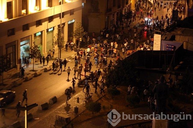 Lübnan'daki yolsuzluk ve çöp krizi protestosu