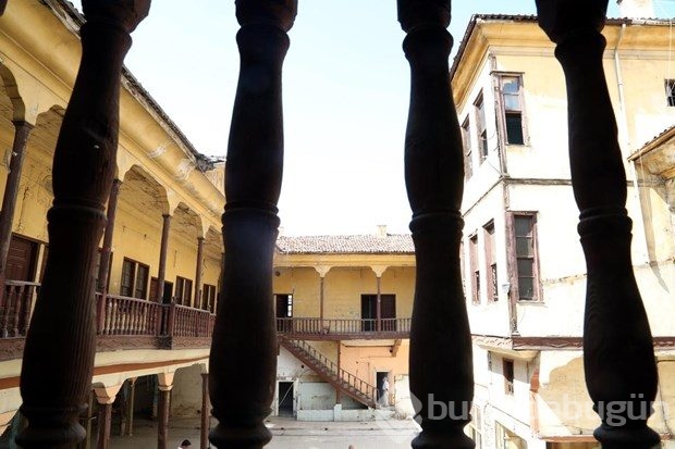 Market ve depo olarak kullanılan 150 yıllık han, restore edilecek