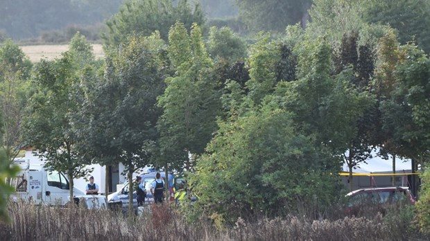 Fransa'da Roman kampında saldırı: 4 ölü