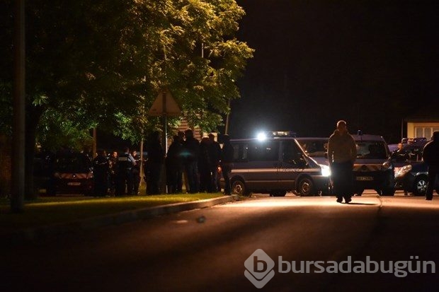 Fransa'da Roman kampında saldırı: 4 ölü