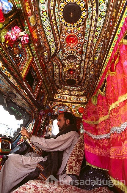 Pakistan'ın süslü kamyonları