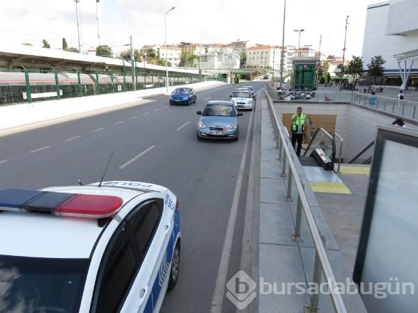 Metro durağında şüpheli paket alarmı