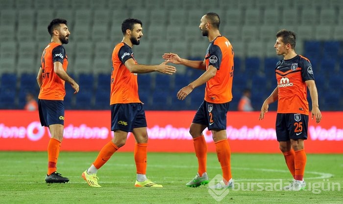 Başakşehir-Bursaspor maçından kareler