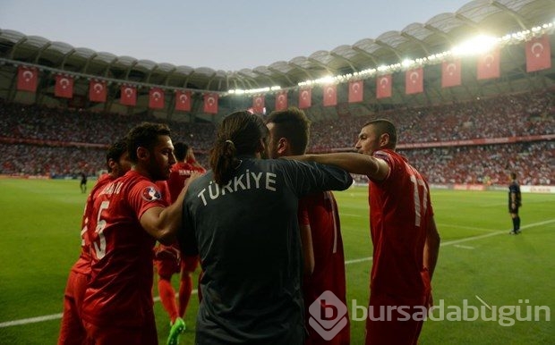 Türkiye-Hollanda maçından kareler