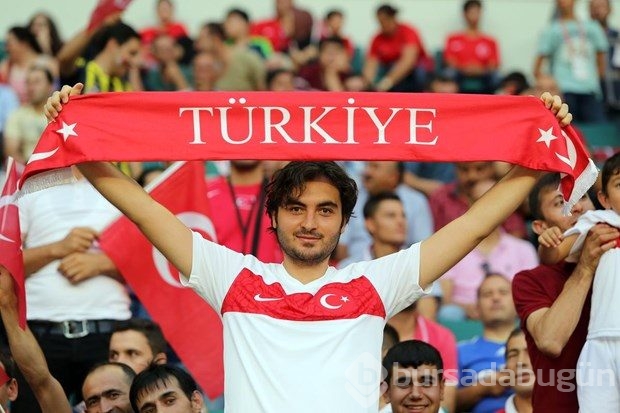 Türkiye-Hollanda maçından kareler