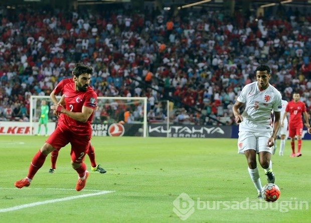 Türkiye-Hollanda maçından kareler